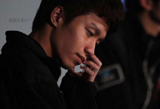 皇族white女友_LOL皇族前中单White女朋友是谁？赵梦(2)