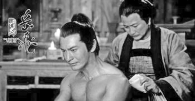铸剑物语2_游戏史0820：《街霸》系列诞生《神隐